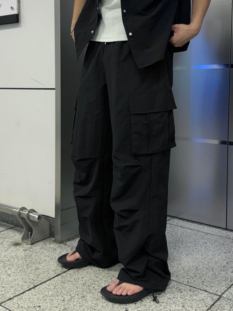 AVAND（アバンド）の「Pintuck nylon cargo pants（Pants）」