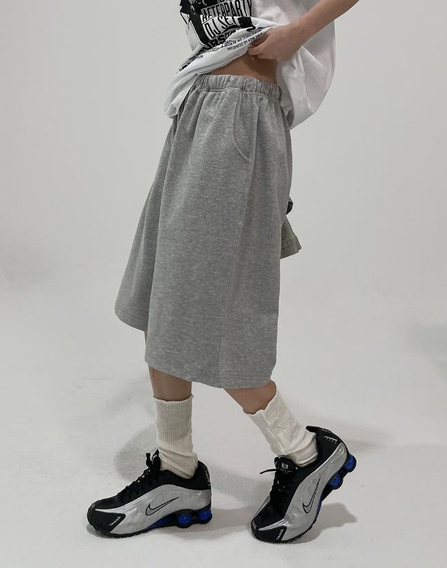 [U-BASIC] Luvrin Three Quarter Bermuda Sweatpants