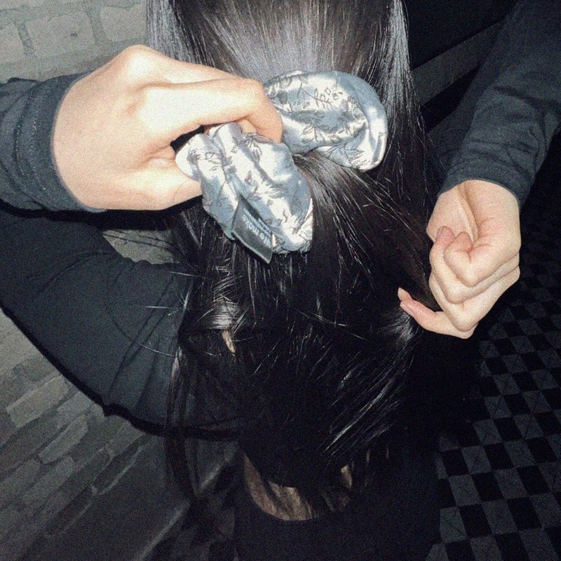 hideko oriental silver scrunchie