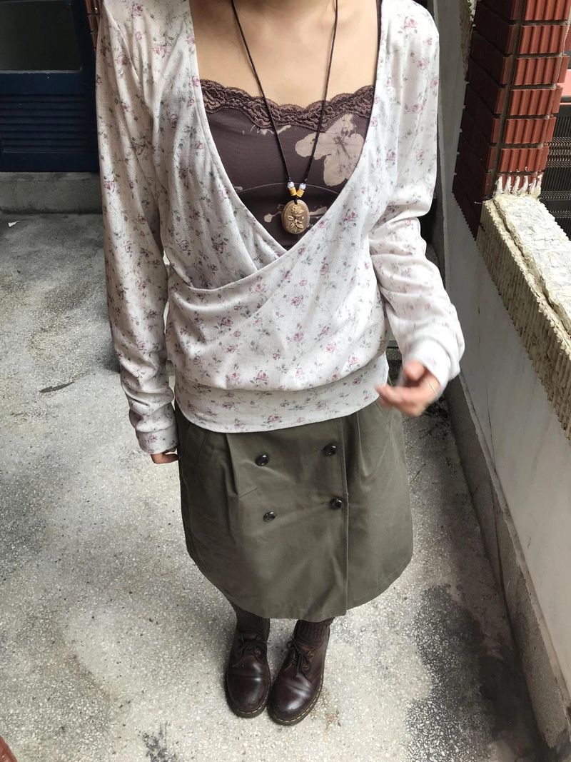 seezul（シーズル）の「シーズ フラワー Tシャツ（トップス）」