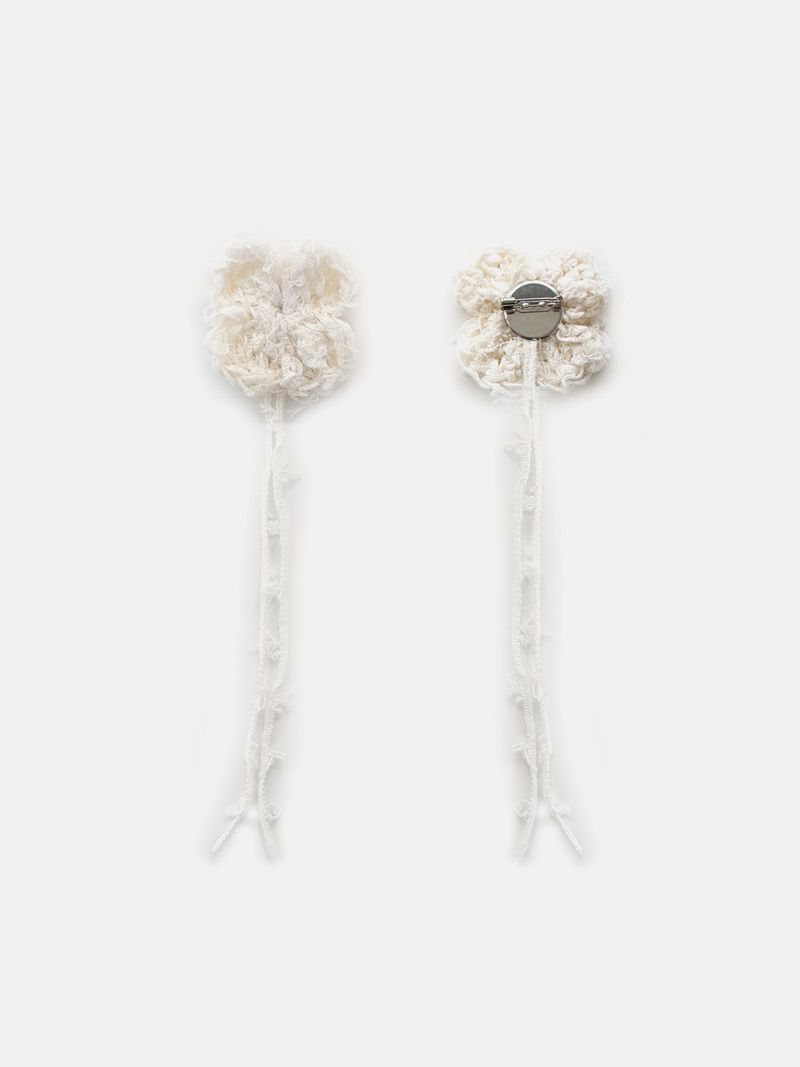 Fluffy Clover Beanie-Cream