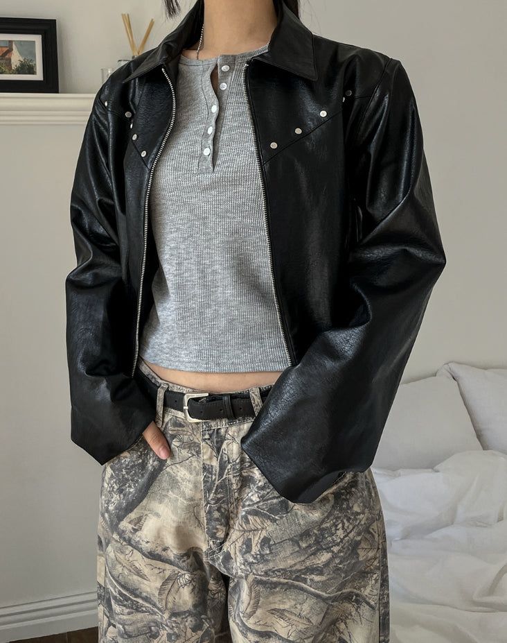 Dutch rivet semi-crop leather jacket