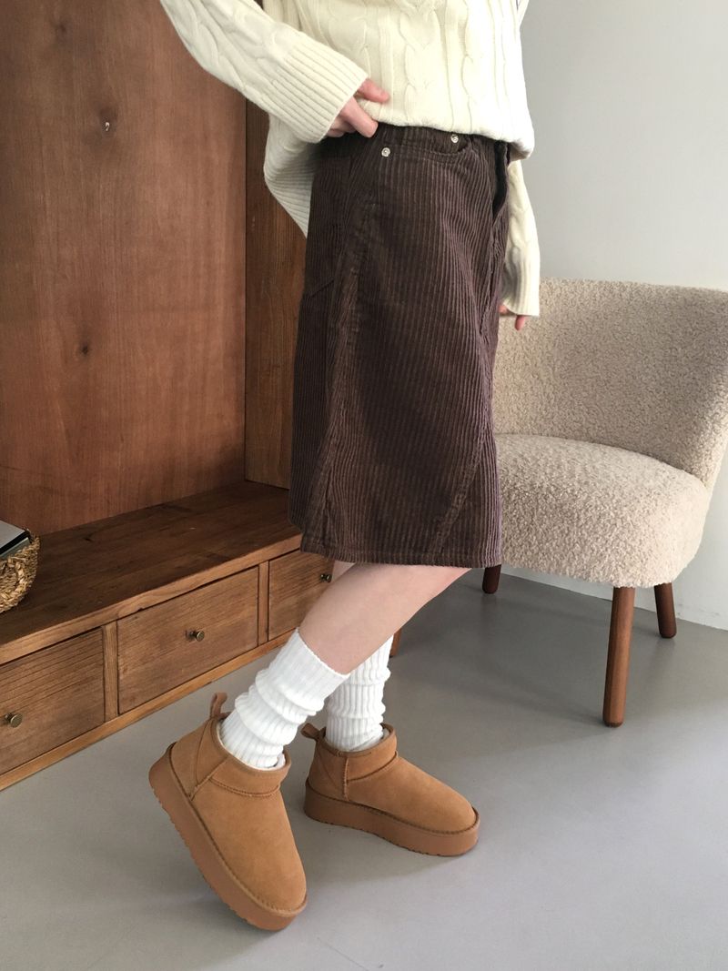 ロニンコーデュロイカットAラインミディスカート