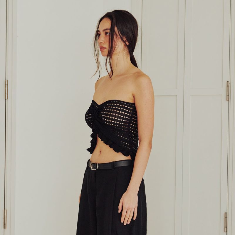 Flower Ruffle knit Top (BLACK)