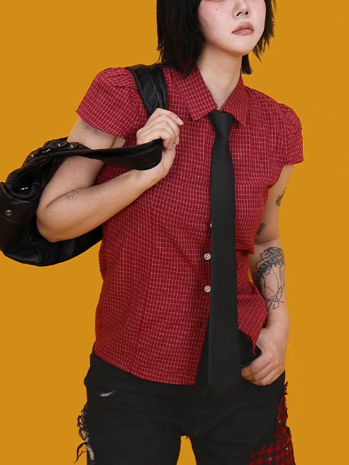 KUO（クーオ）の「nerd red shirt（Tops）」