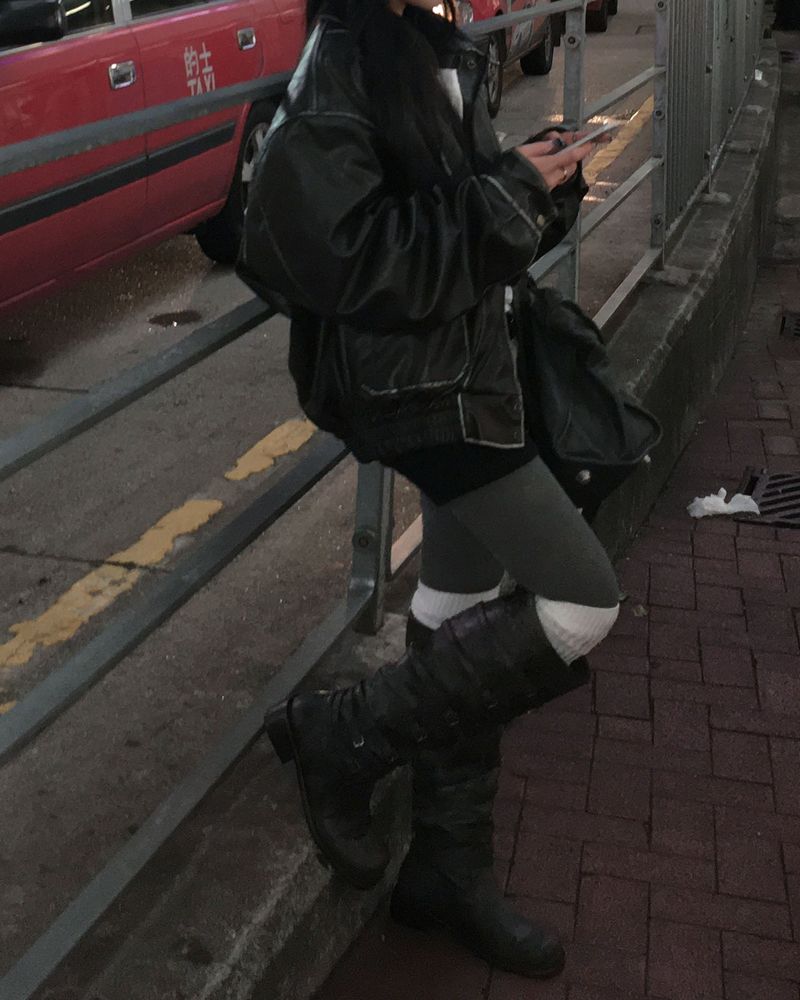 Washing strap long boots