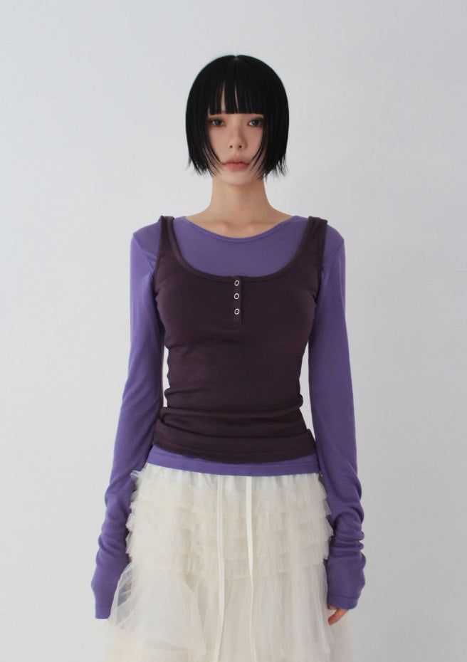AAKE（アケ）の「BUTTON POINT SLEEVELESS（Tops）」