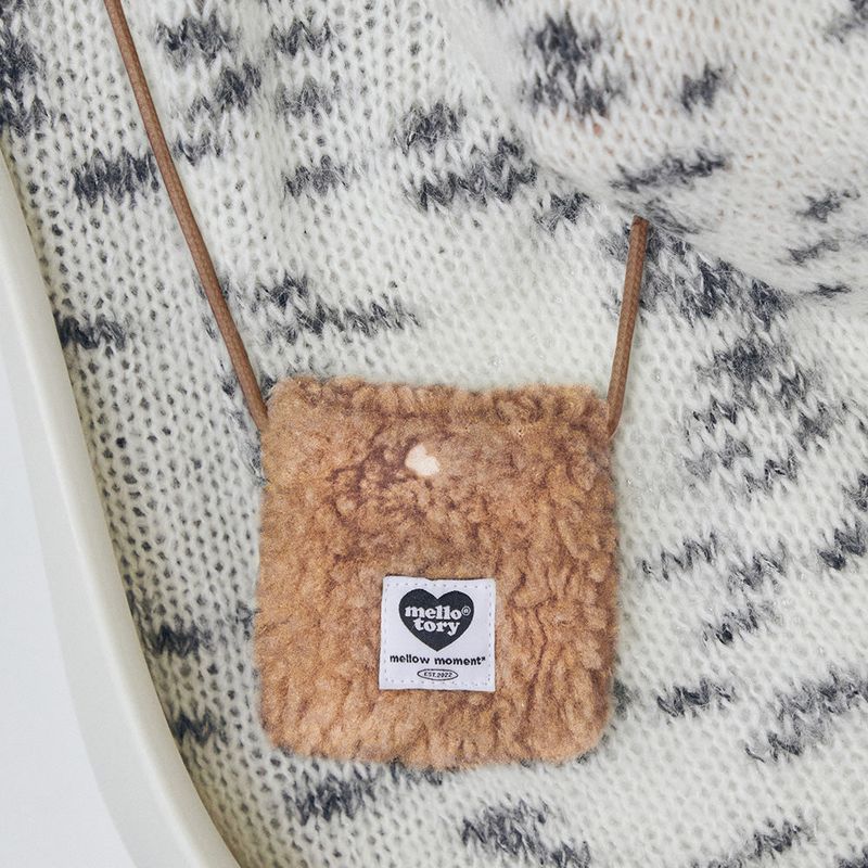 COMPACT NECKLACE BAG (BROWN)