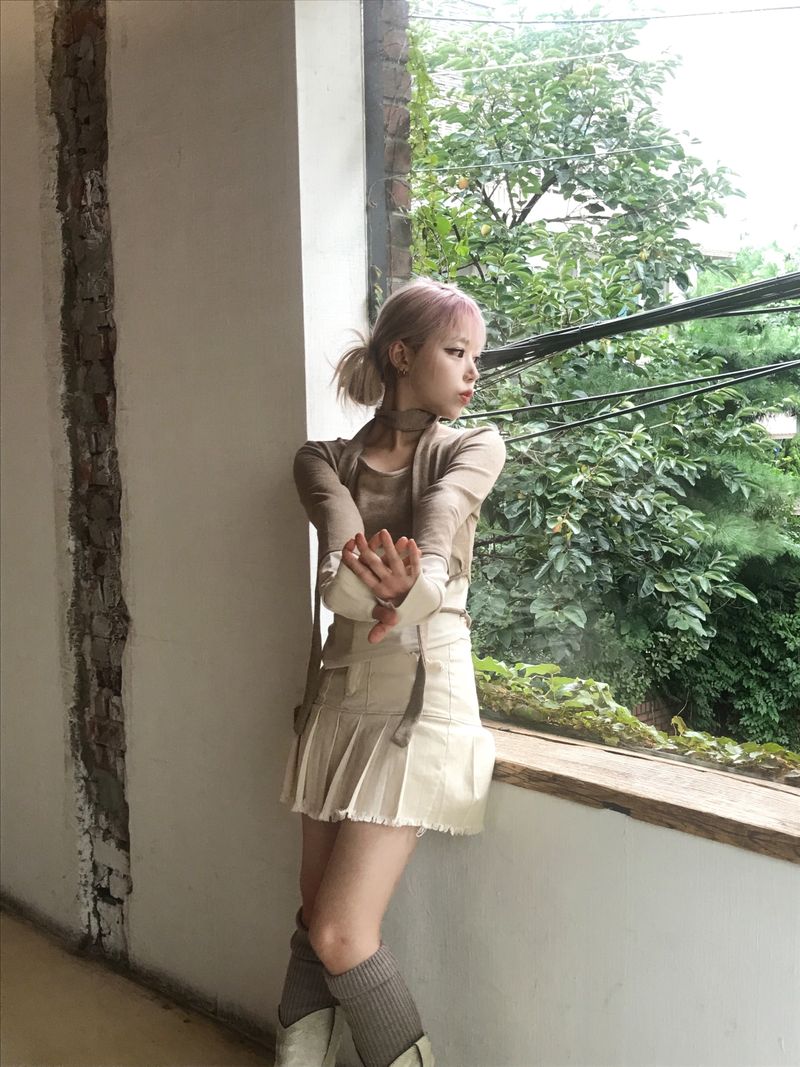 High-Waist Cutting Damage Pleated Skirt