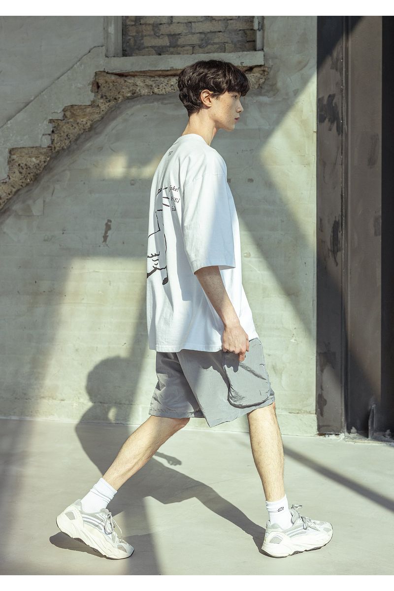 ZIPPER POCKET NYLON SHORT PANTS