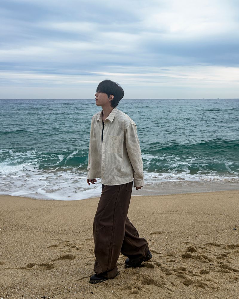 Orbit cut wide cotton pants