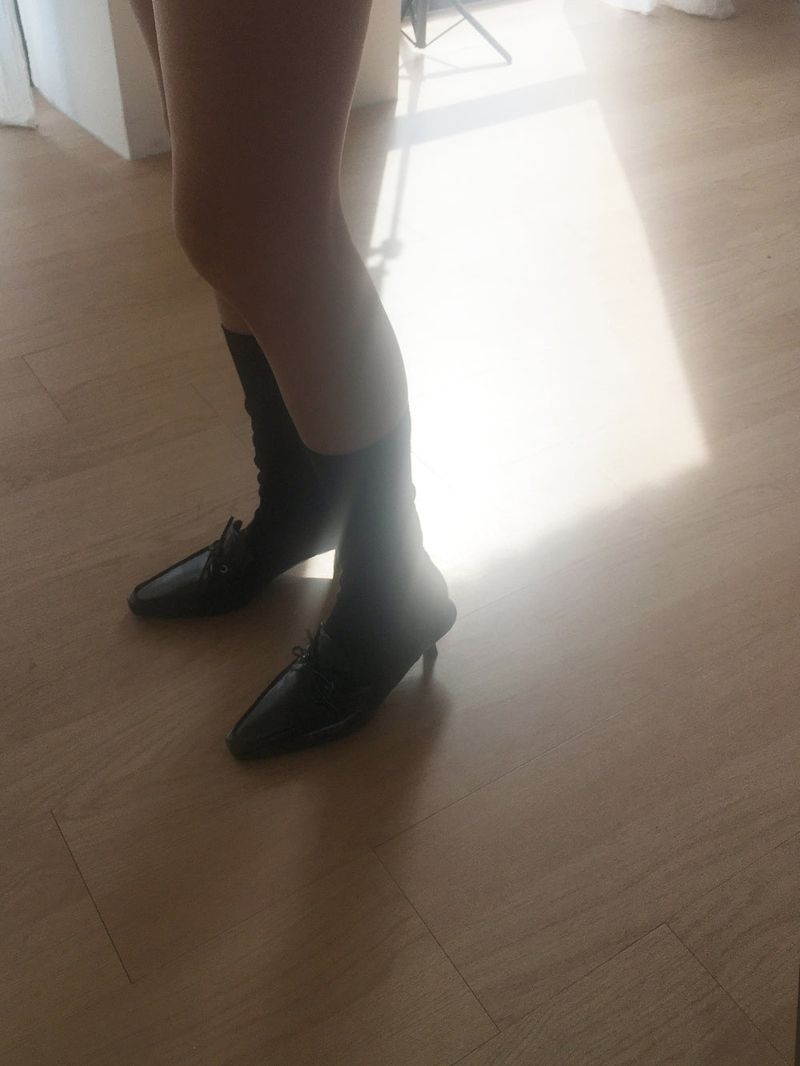 Ribbon stiletto mule