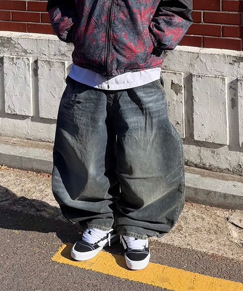 Wide Vintage-Washed Denim Balloon Pants