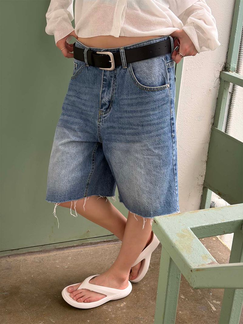 MUZESEOUL（ミューズソウル）の「Washed bermuda denim pants(2color)（Pants）」