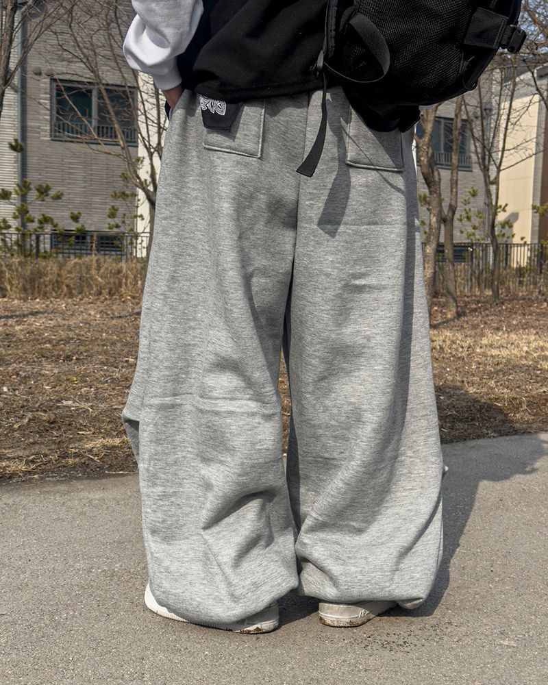 Grace Two-Tuck Sweat Pants