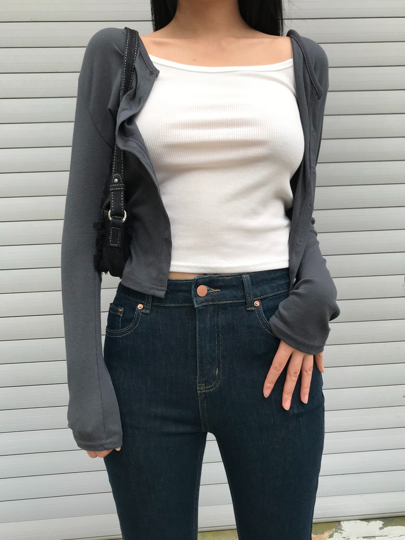 timelineseoul（タイムラインソウル）の「daily button cardigan（Tops）」