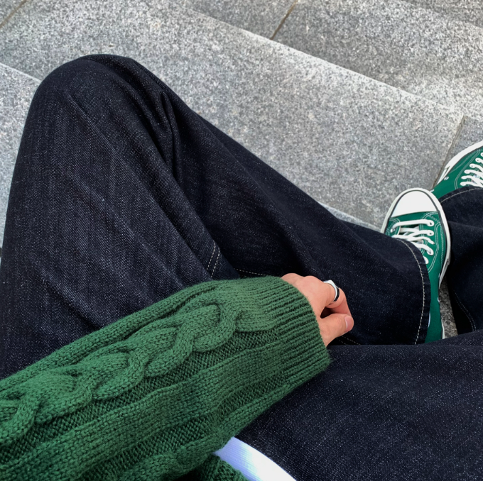 St. Daily Knock Round Knit