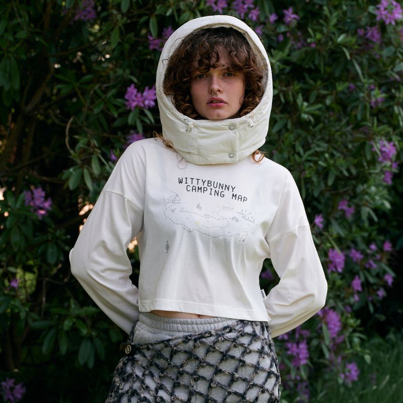 KIRSH（キルシー）の「WITTY BUNNY CAMPING GRAPHIC CROP T-SHIRT [WHITE]（Tops）」