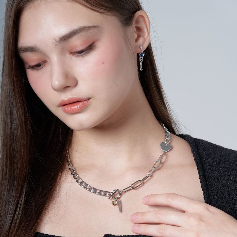 FAVORITE TOGGLE NECKLACE