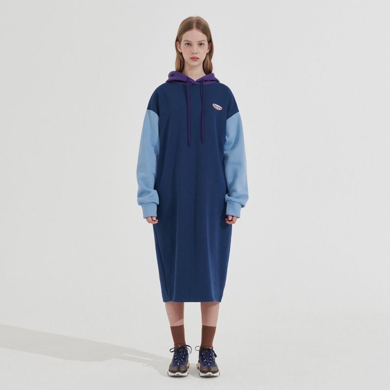 Between A and B（ビットウィーンエーアンドビー）の「HOODIE LONG JERSEY DRESS _ BLUE（Dresses）」