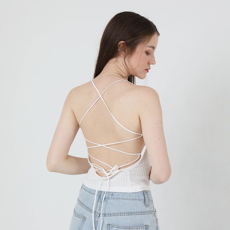 cattline（カトリーヌ）の「Back Slit Crop Sleeveless White（Tops）」