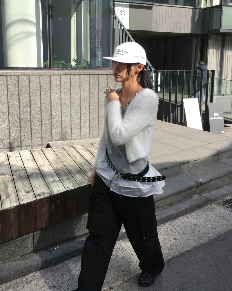 Eyelet belt