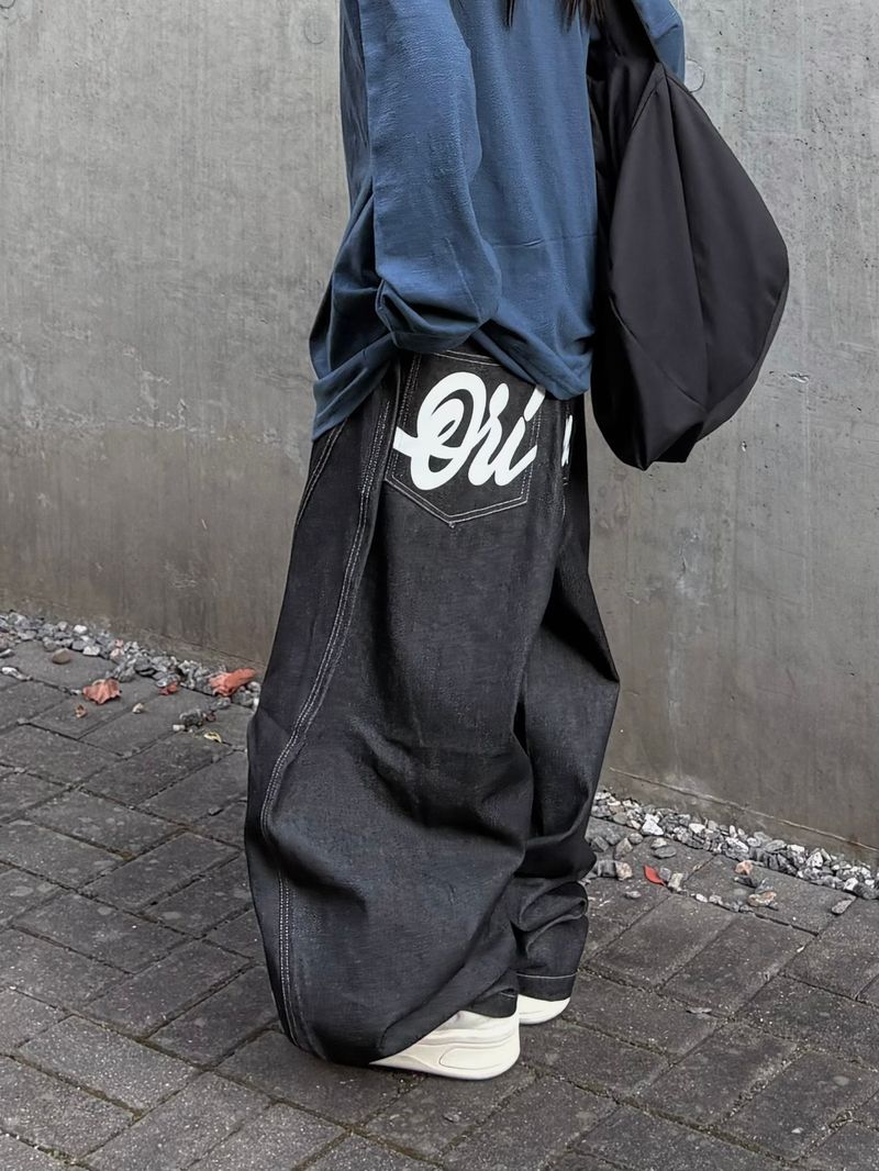 back letter raw denim pants