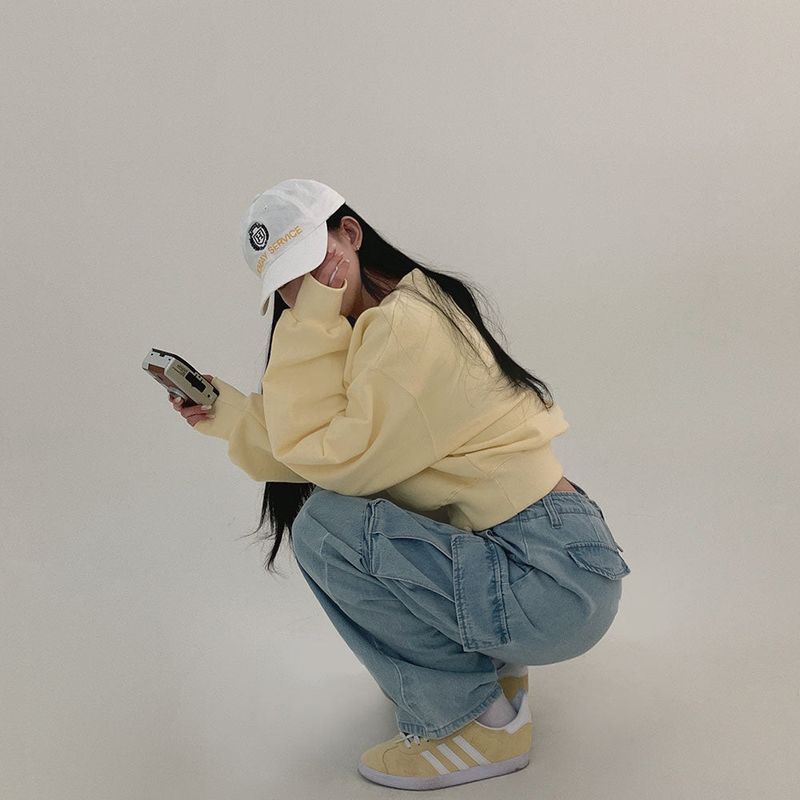 [Bellide made] Pastel V-neck cropped sweatshirt