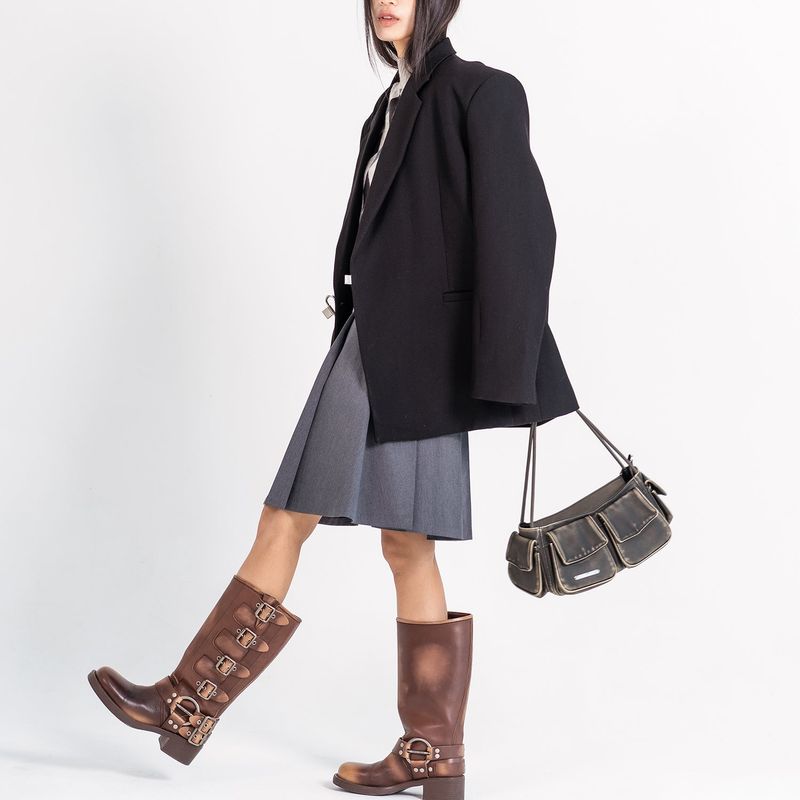 OUT POCKET SHOULDER BAG