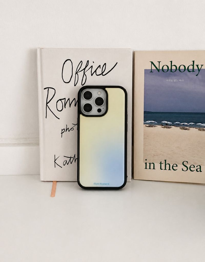 Mint Moment（ミントモーメント）の「[MADE]レモンソーダ ブラック エポキシ iPhoneケース（Smartphone Accessories）」