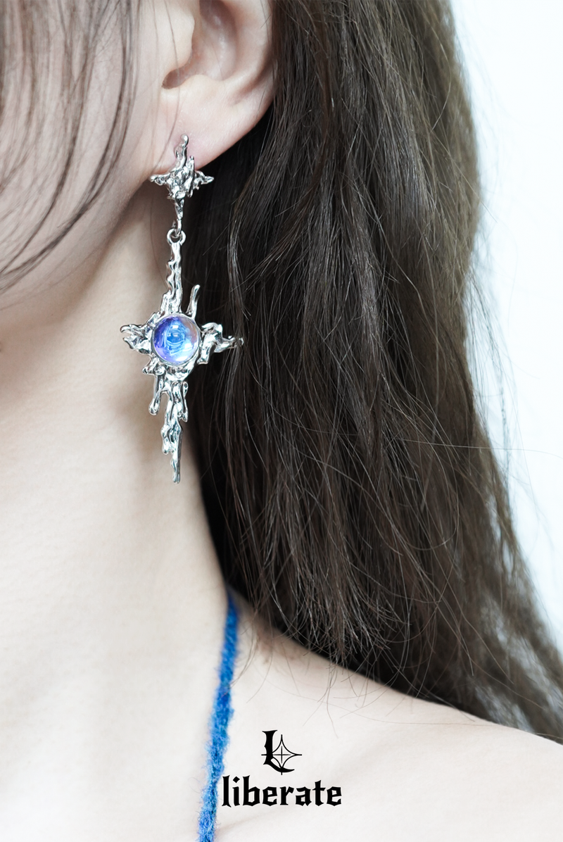 [IVE Wonyoung, Aespa NingNing Pick] Monsters Tear Earring