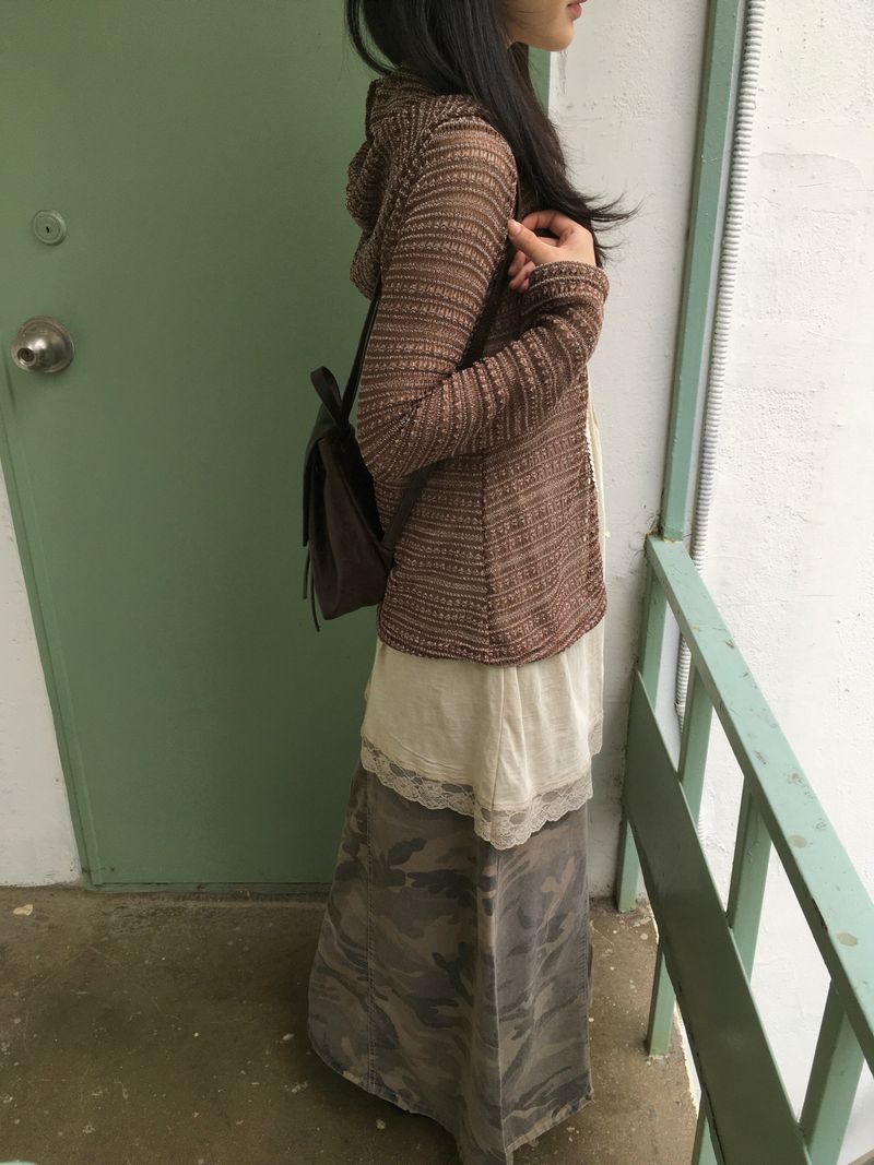 lace sleeveless shirt