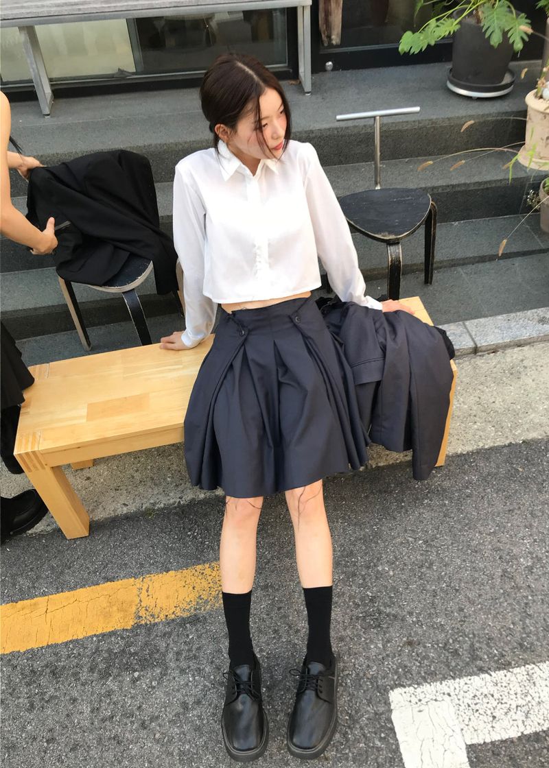  LINE BALANCE CROP SHIRT