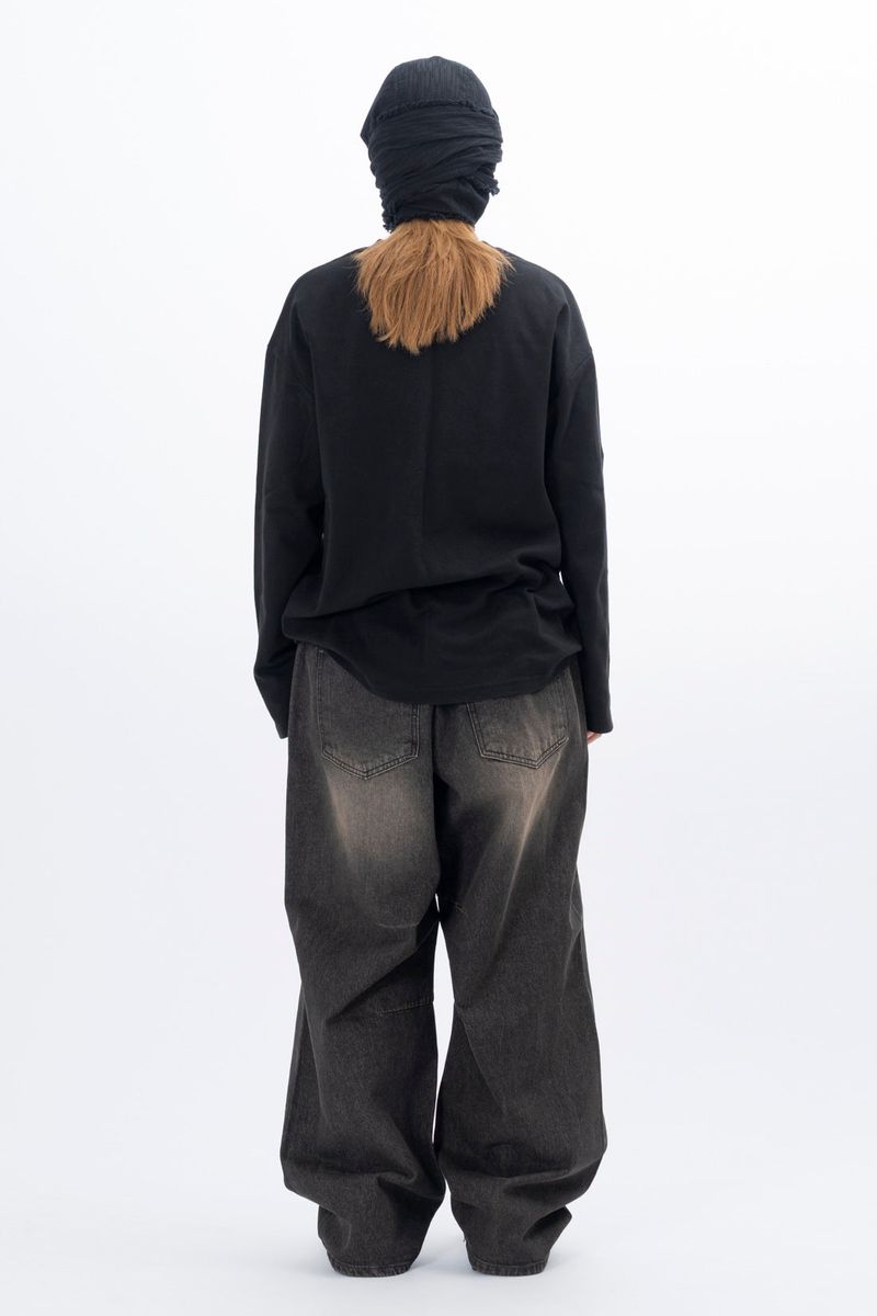 Risity Knee-Cut Curved Denim