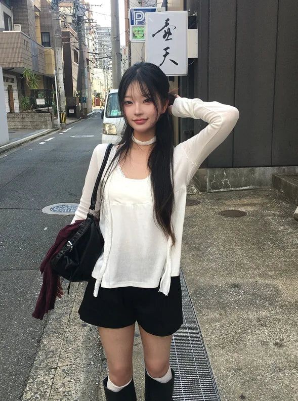 anyonemore（エニーワンモアー）の「ミオン レース Vネック フレア Tシャツ（トップス）」