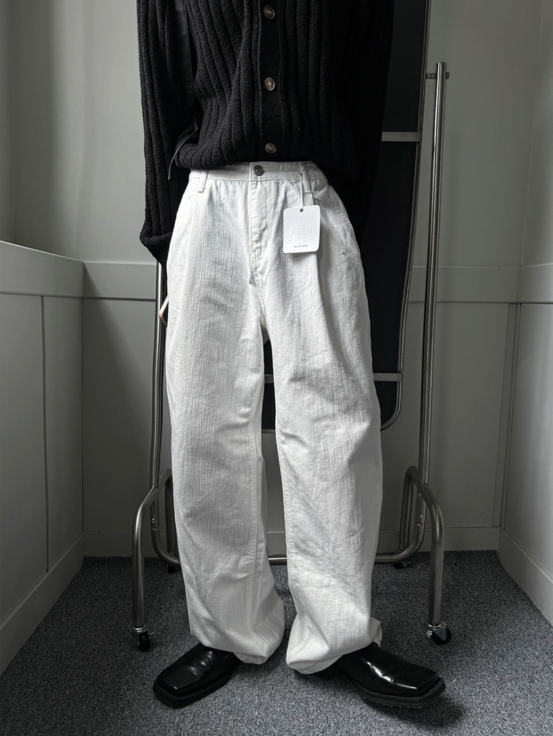 COSYHARU（コシハル）の「slob white wide denim pants（Pants）」