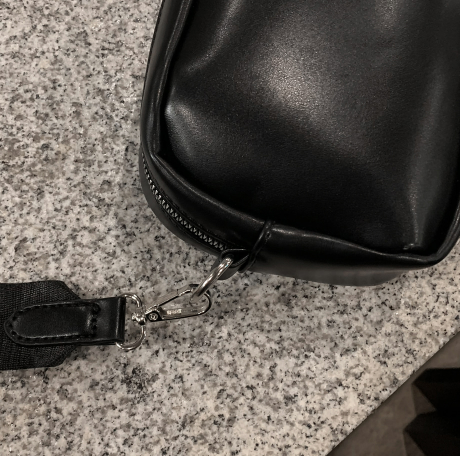 wear 147 Mini Crossbody Bag