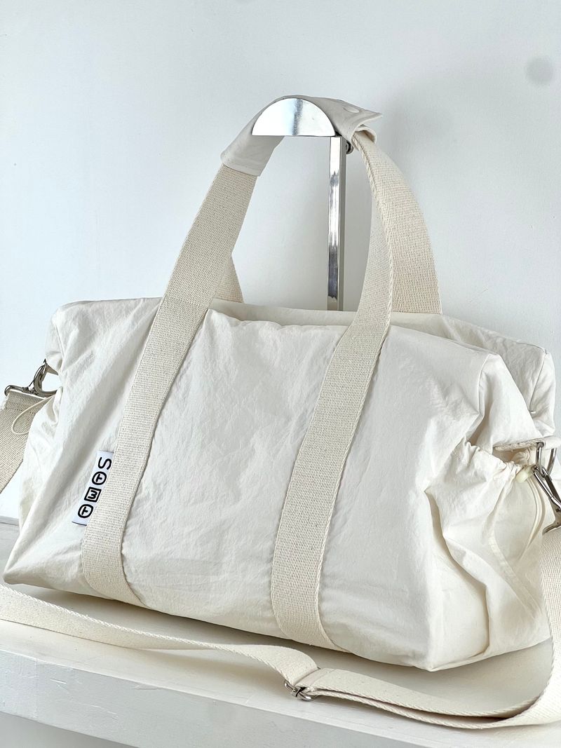 Holiday Mood Bag-ivory