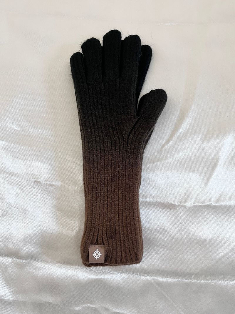Spuit unique gloves