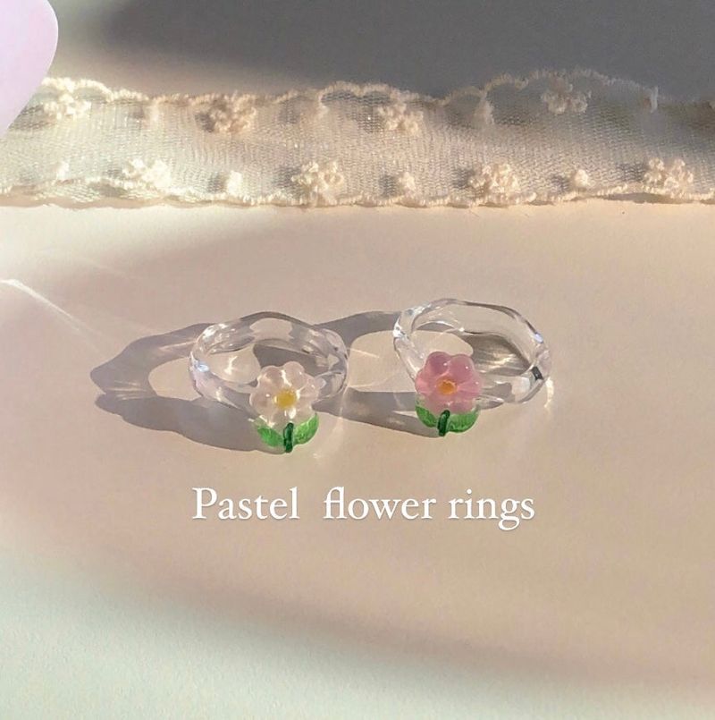 Pastel Flower Acrylic Rings (2 colors)