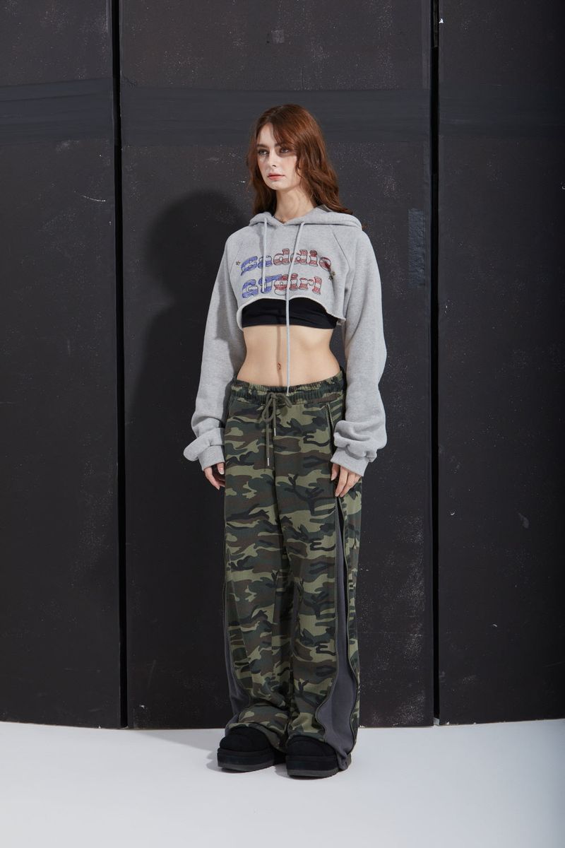 BADDIE CROPPED HOOD