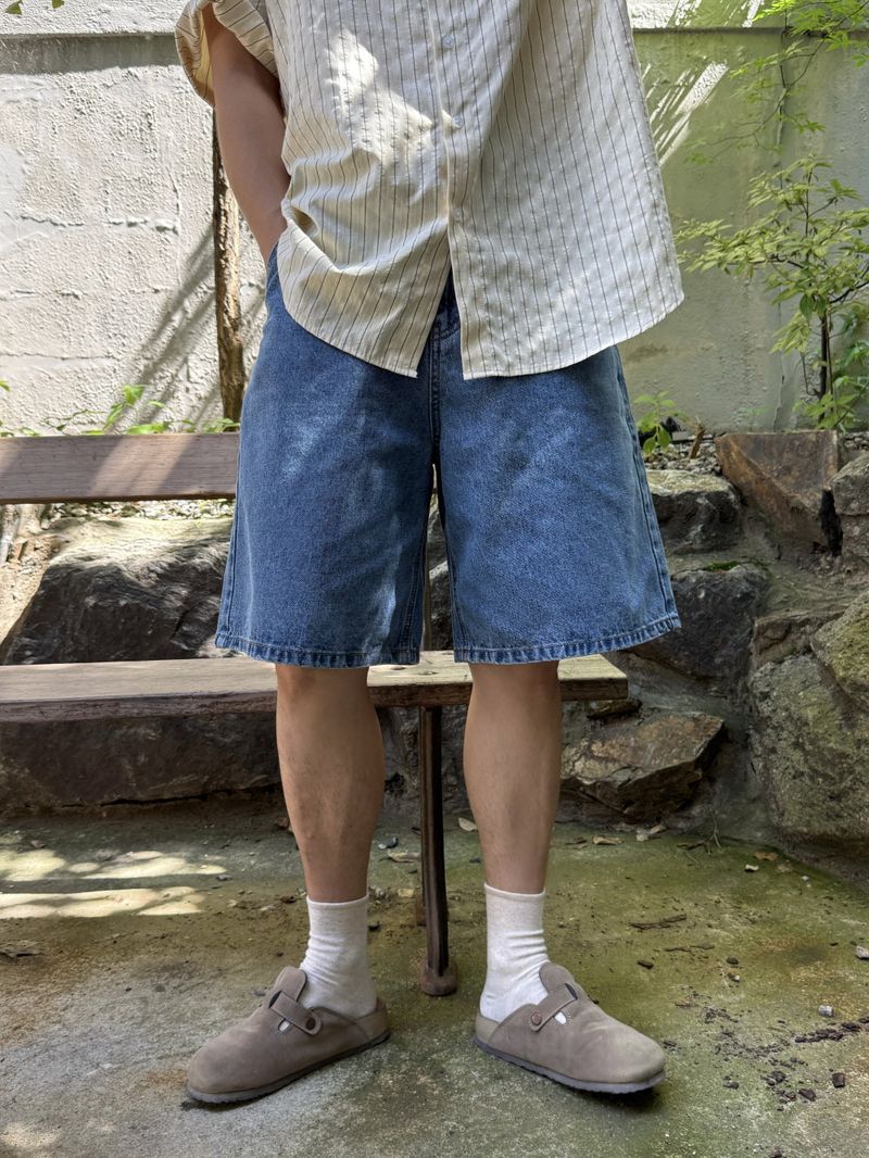 AVAND（アバンド）の「Basic wide denim shorts（Pants）」