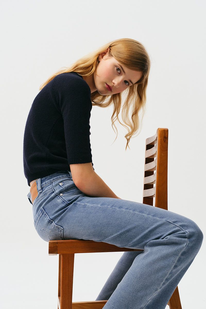CHERRY SLIM-FIT DENIM PANTS [BLUE]
