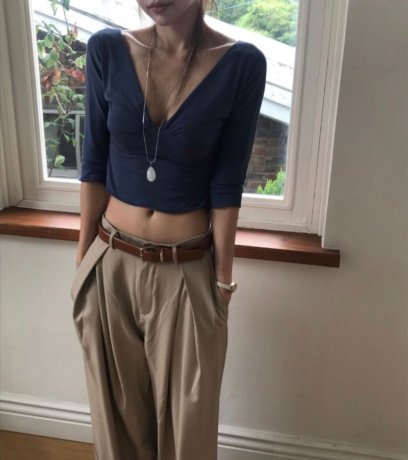 cloudemotion（クラウドエモーション）の「[ semi suede💙 ] daly deep-v glam 7 top（Tops）」