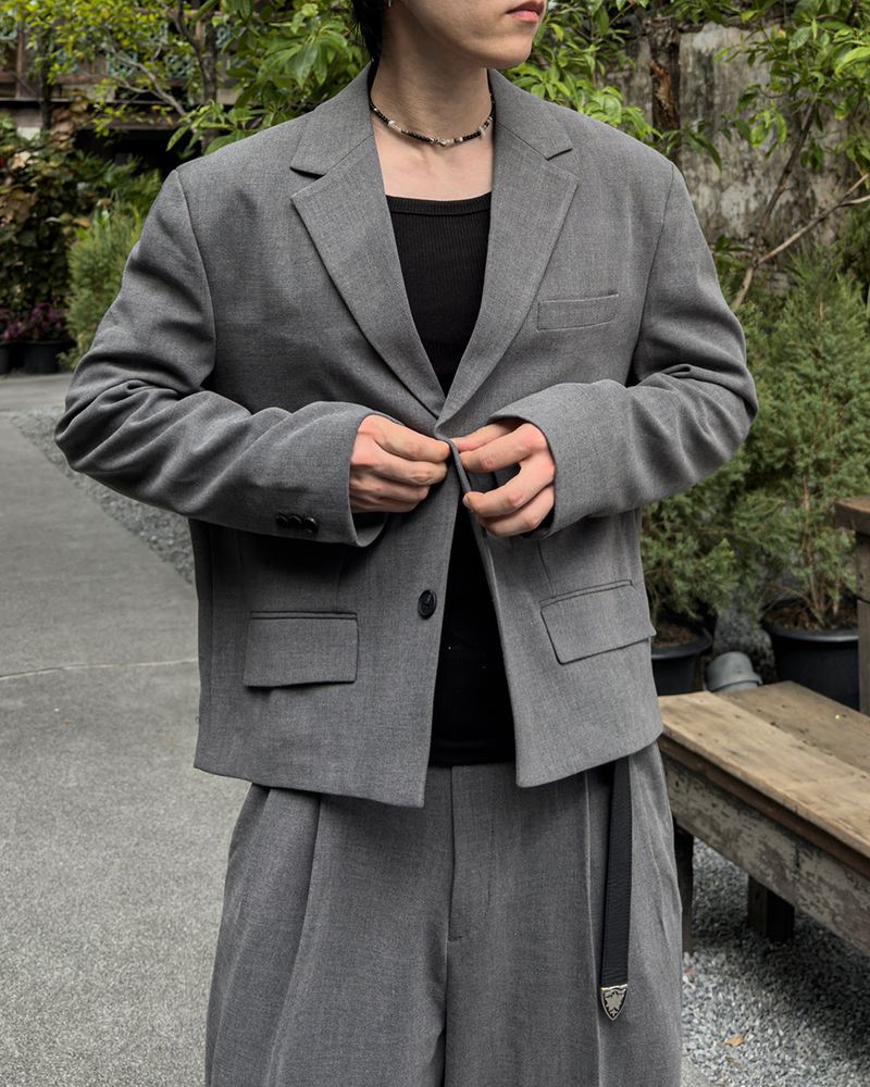 LUMI Oversized Crop Blazer