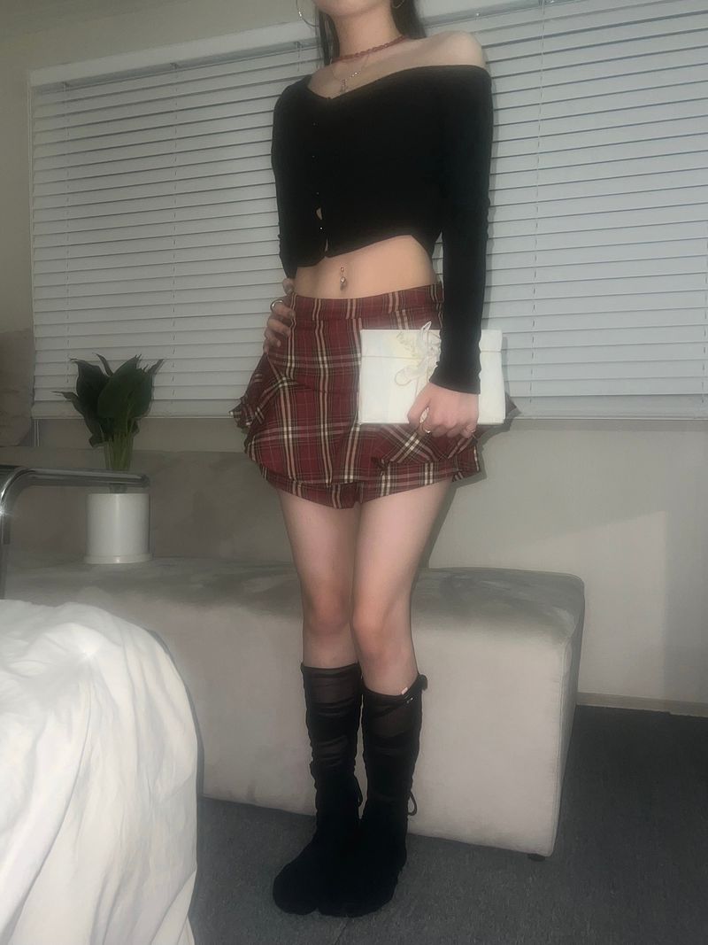 Frill checker skirt pants