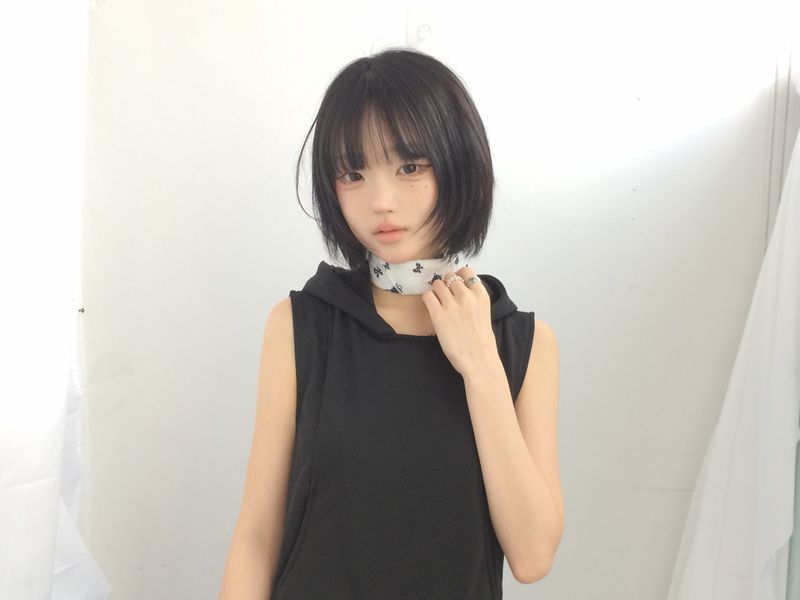 ner.ui.bin（ノエビン）の「カットドローイングスカーフ（ファッション小物）」