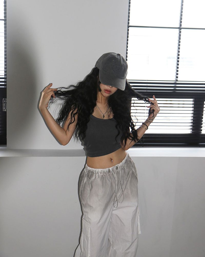 Delight-J（ディライトジェイ）の「Pigment washed crop sleeveless（Tops）」