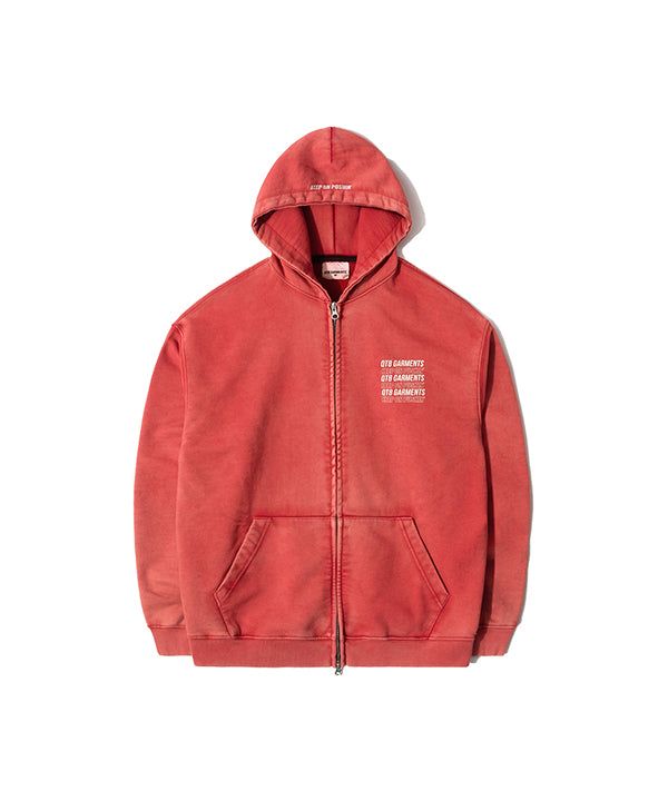 QT8 GARMENTS（キューティーエイトガーメント）の「OC Slogan Washed Zip-up hoodie (Red)（Tops）」