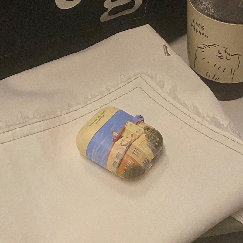 Lovely city Airpods case